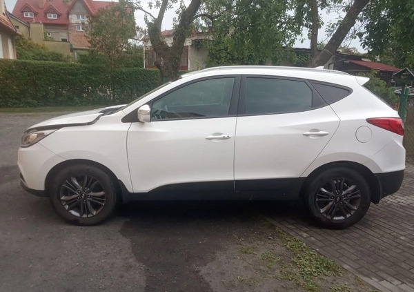 Hyundai ix35 cena 27900 przebieg: 76000, rok produkcji 2015 z Głuchołazy małe 781